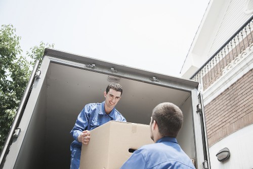 Packing and loading support for a home relocation in west London